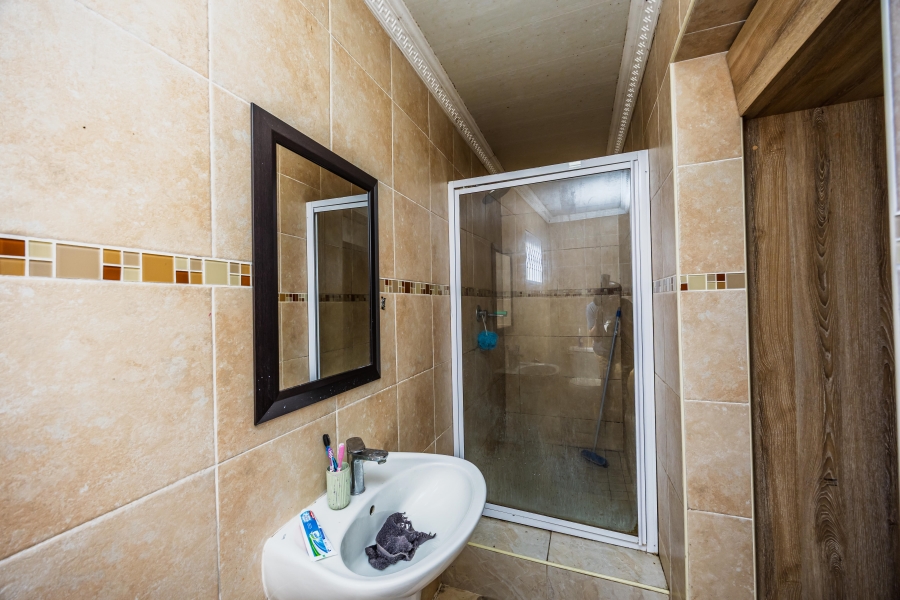 10 Bedroom Property for Sale in Greenfields Eastern Cape